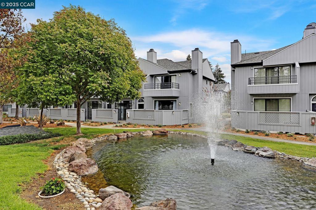 ELLINWOOD PARK - Residential