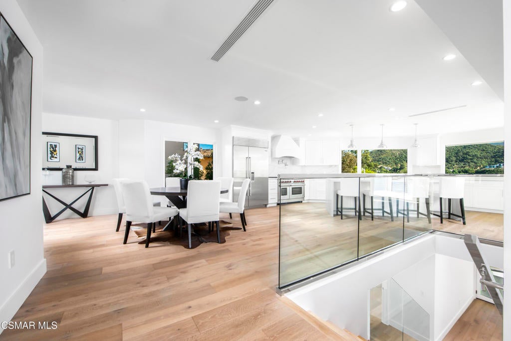 290 Lake Sherwood Drive