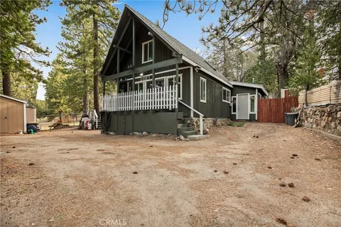 2667 Hunsaker Dr, Running Springs, CA 92382 - MLS#: IG25274129