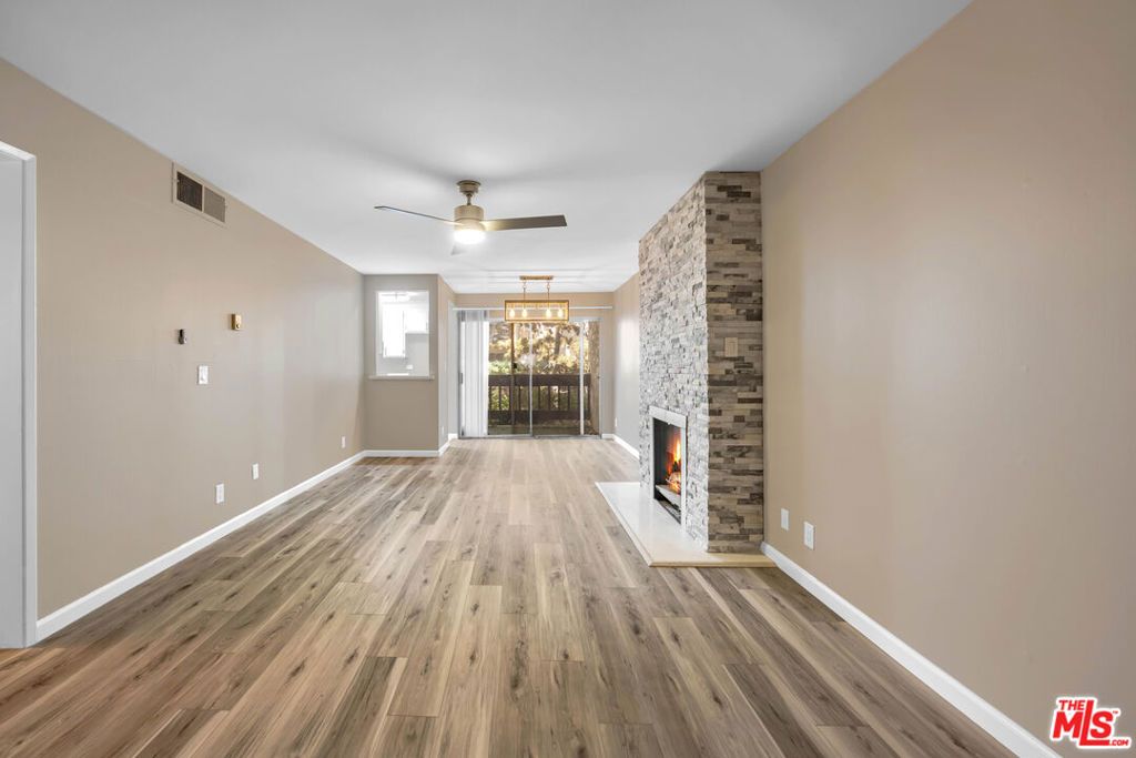 Photo of 11109 Summertime Lane, Culver City, CA 90230 (MLS # 26652033)