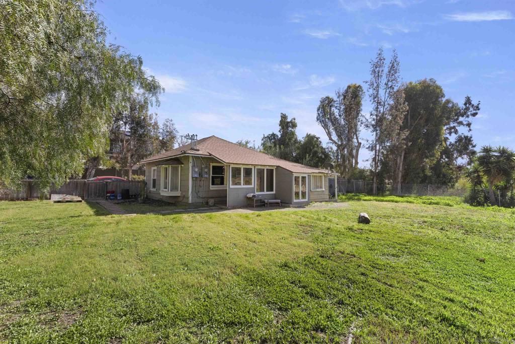 803 & 803 1/2 Taylor Street