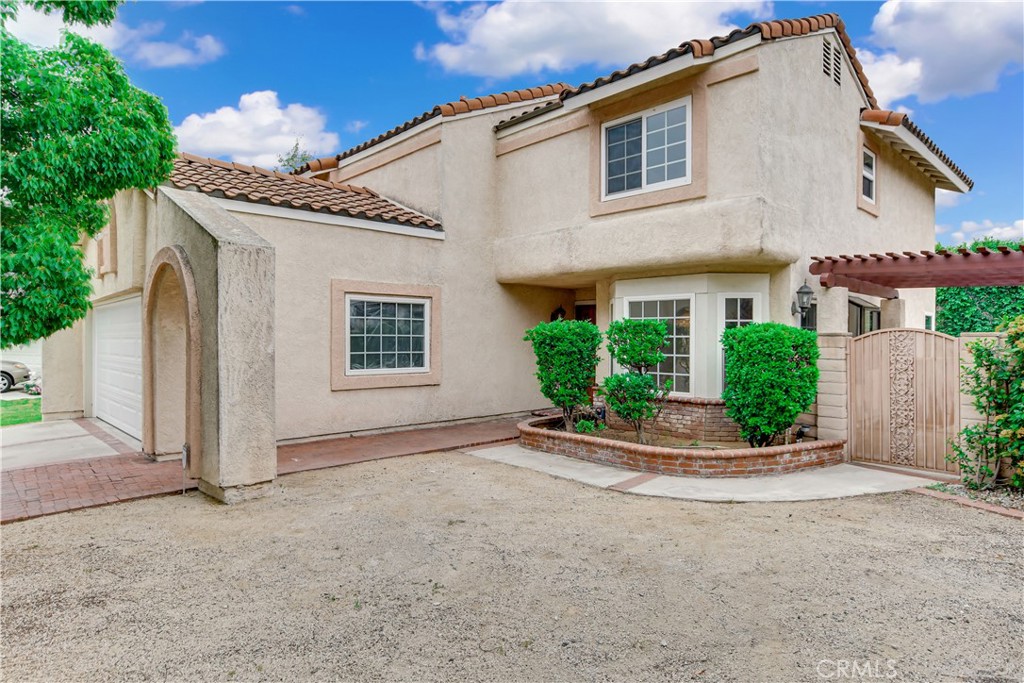 11401 Mount Ritter Street