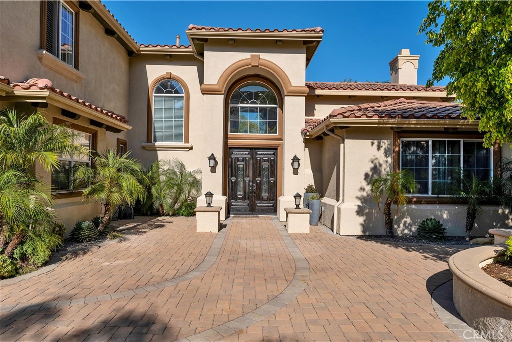 9420 Oak Leaf Drive