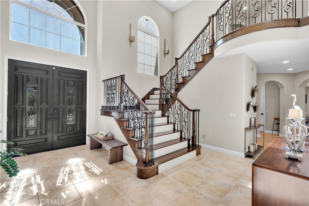 9420 Oak Leaf Drive