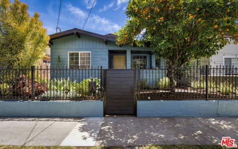 Photo of 1616 Allesandro Street, Los Angeles, CA 90026 (MLS # 26846177)