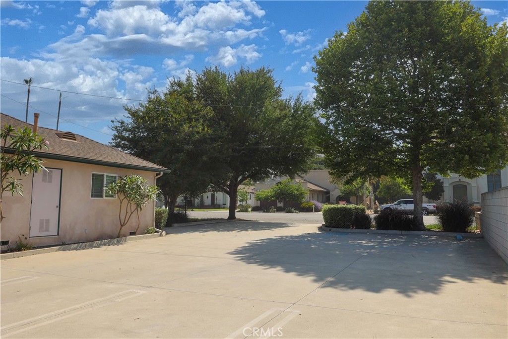 303 N Glendora Avenue B
