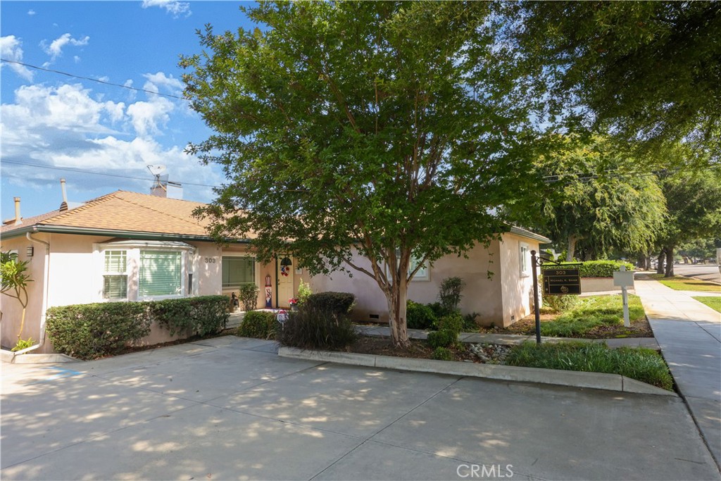 303 N Glendora Avenue B