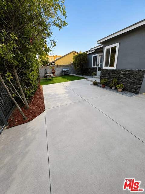 Photo of 4431 S Slauson Avenue, Culver City, CA 90230 (MLS # 26860911)