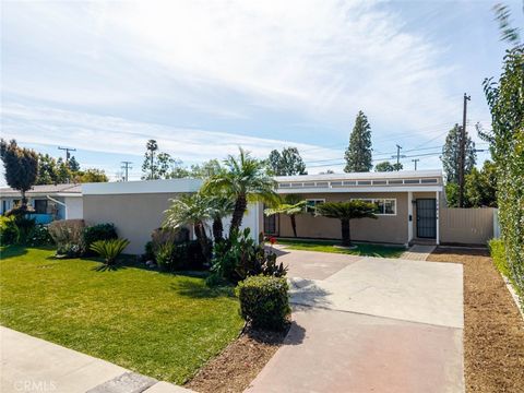 Photo of 13814 Mystic Street, Whittier, CA 90605 (MLS # DW26021304)