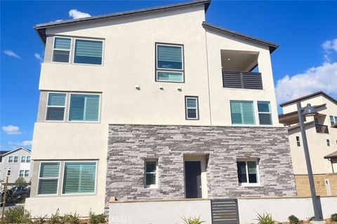Photo of 501 Rail, Irvine, CA 92618 (MLS # OC25240747)