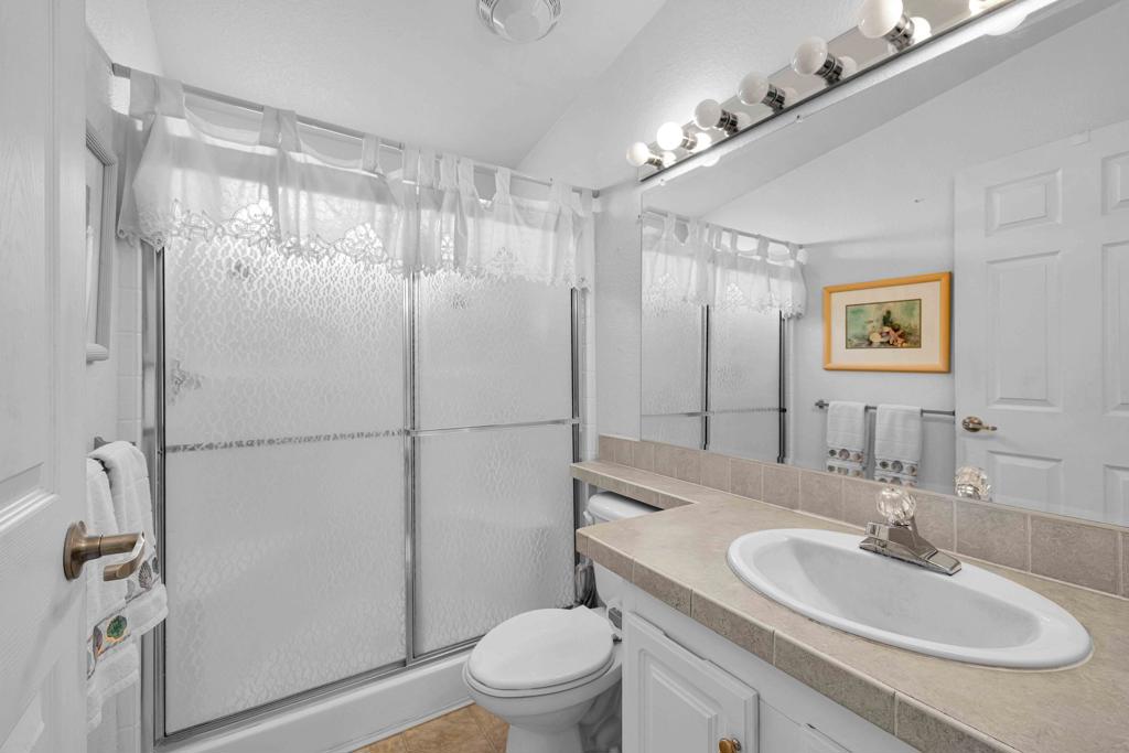 Desert Sands Mobile - Manufactured In Park