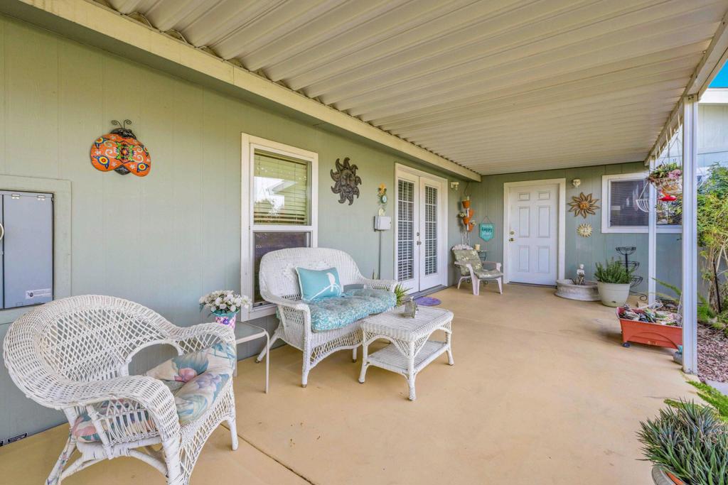 Desert Sands Mobile - Manufactured In Park