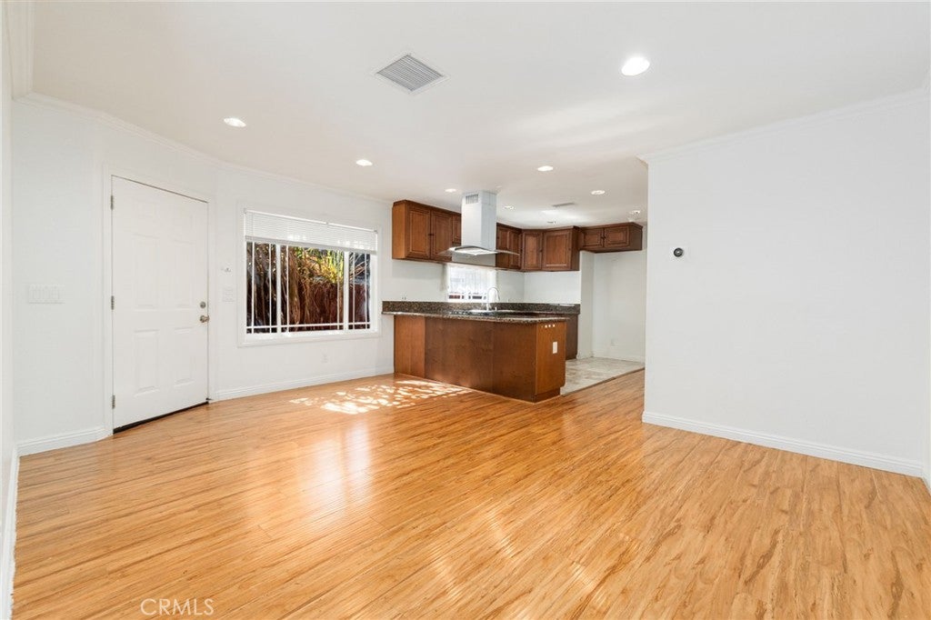 317 N Commonwealth Avenue