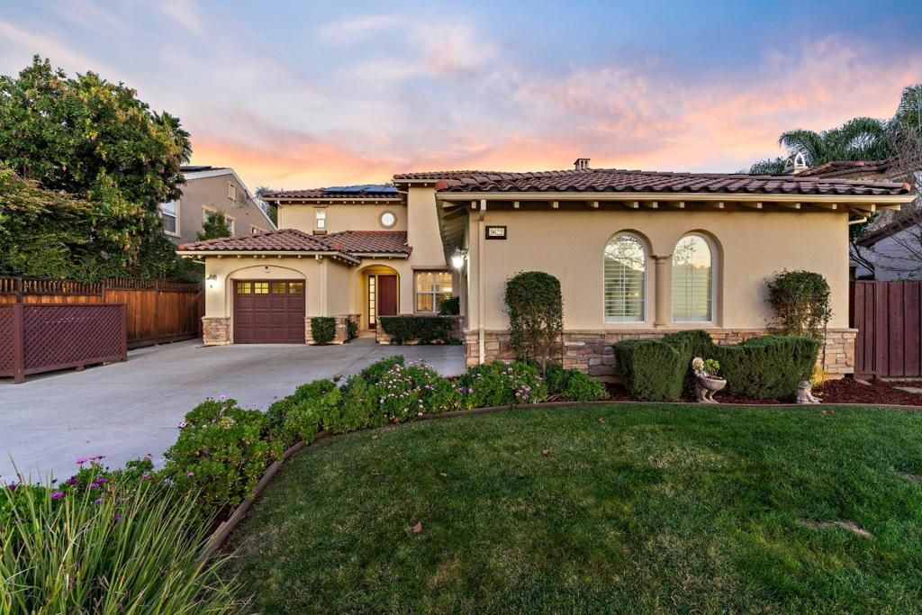 Photo of 9622 Cooper Place, Gilroy, CA 95020 (MLS # ML82031394)