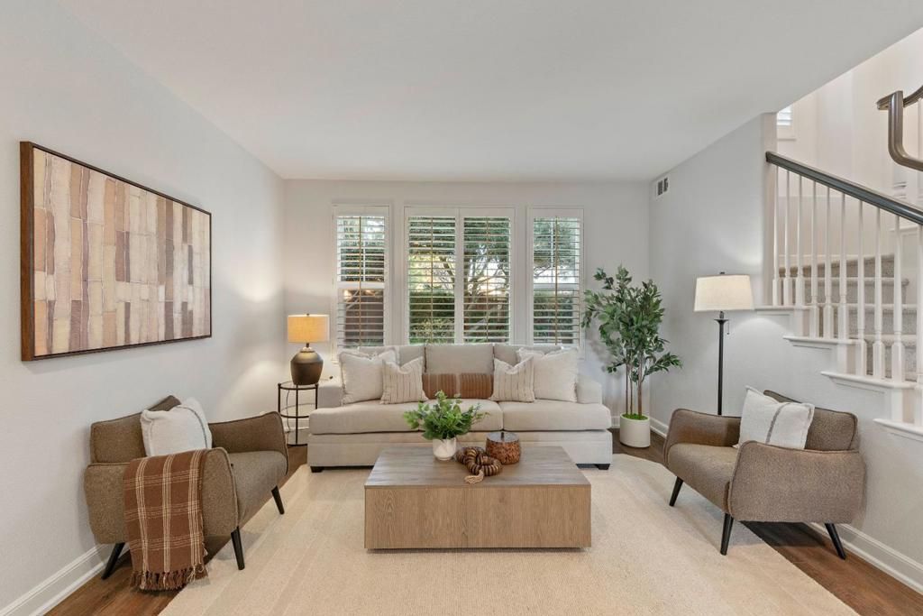 Photo of 9622 Cooper Place, Gilroy, CA 95020 (MLS # ML82031394)