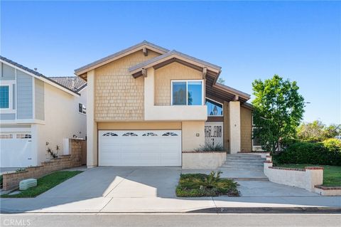 Photo of 2 Glorieta E, Irvine, CA 92620 (MLS # OC26056661)