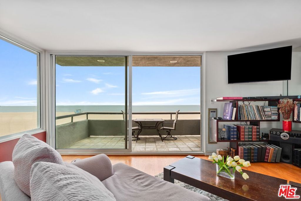 Photo of 6 Fleet Street #203, Marina Del Rey, CA 90292 (MLS # 26632807)