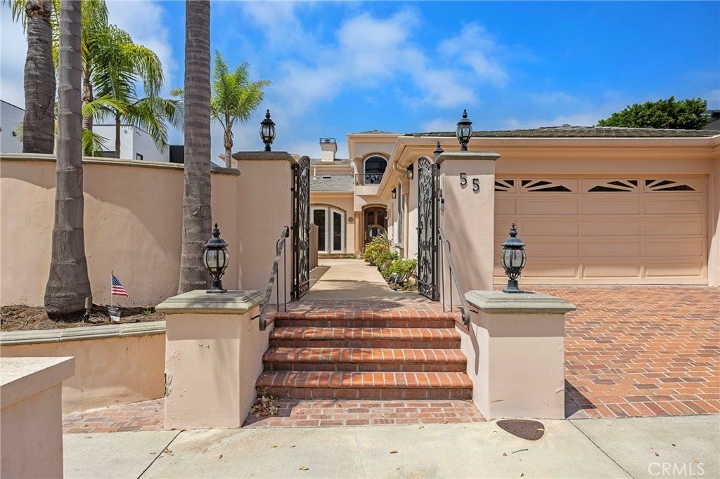 55 Montecito, Corona Del Mar CA 92625 - Photo 10