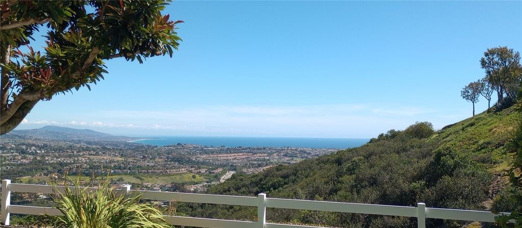 Photo of 31456 Flying Cloud Drive, Laguna Niguel, CA 92677 (MLS # OC26069346)