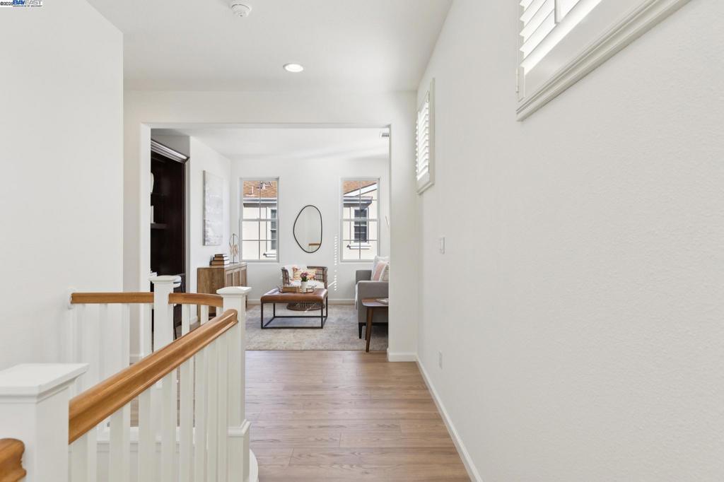 BAY PORT - Residential