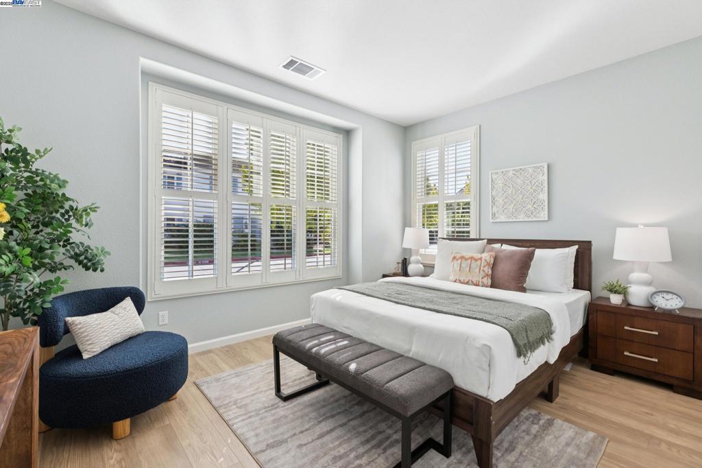 BAY PORT - Residential