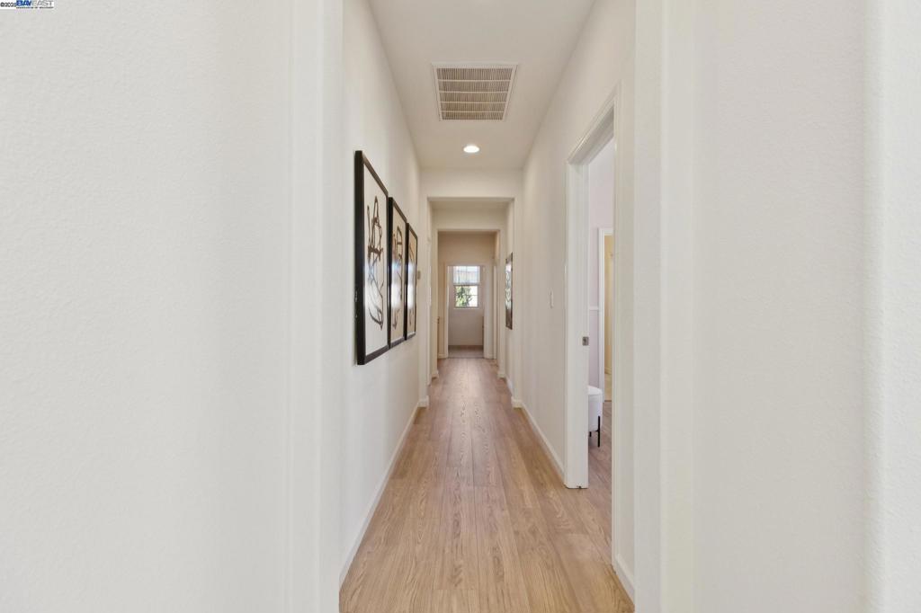 BAY PORT - Residential