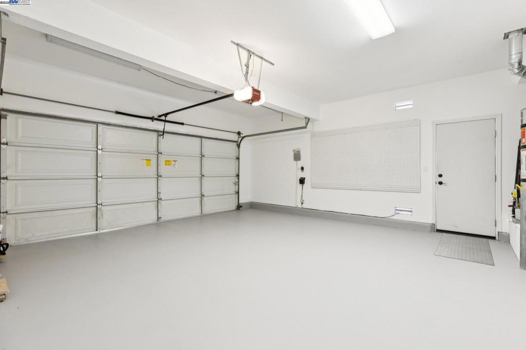 BAY PORT - Residential