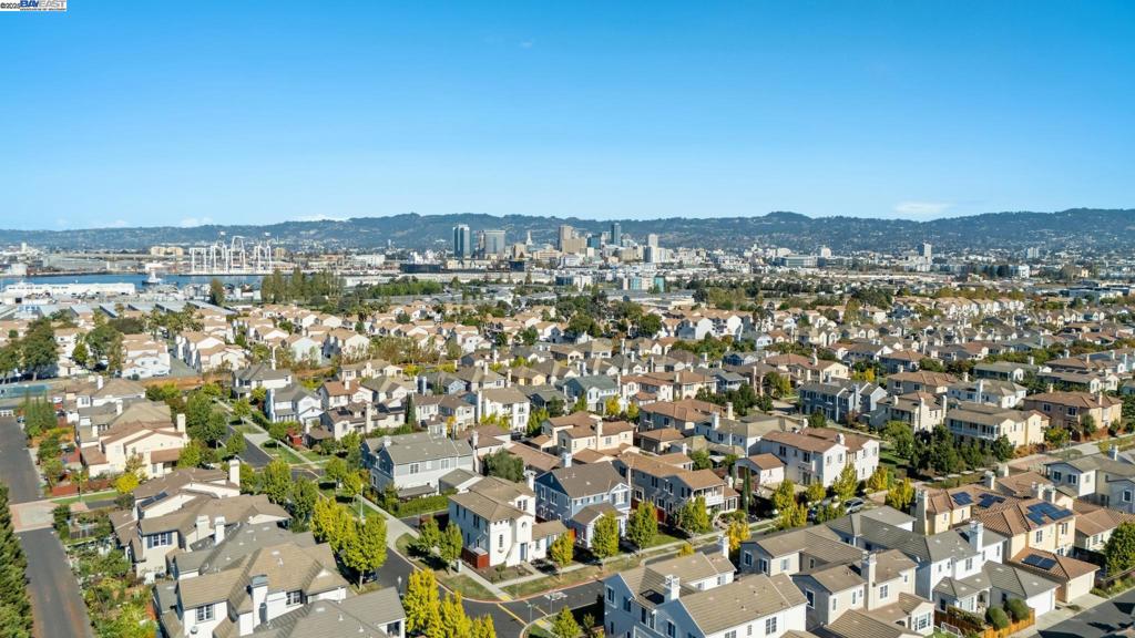 BAY PORT - Residential