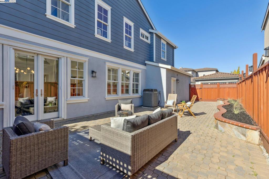 BAY PORT - Residential