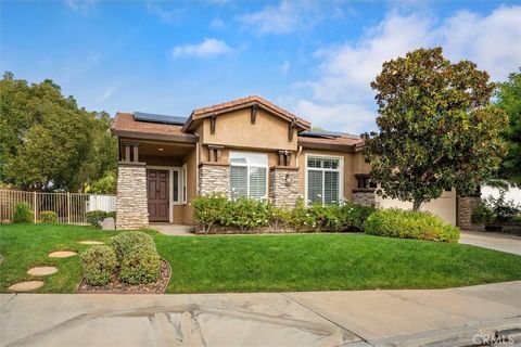 Photo of 22025 Lytle Court, Saugus, CA 91390 (MLS # SR25252057)