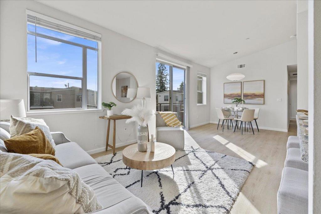 1065 Saginaw Terrace 304