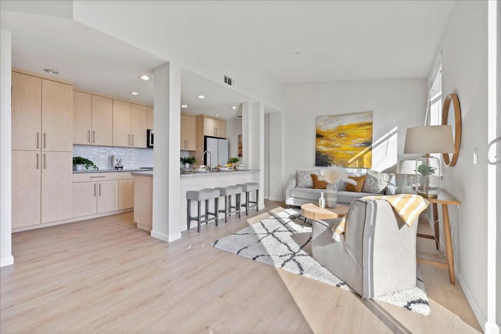 1065 Saginaw Terrace 304