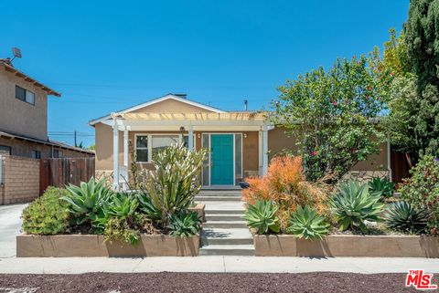 Photo of 12495 Culver Boulevard, Los Angeles, CA 90066 (MLS # 26831713)
