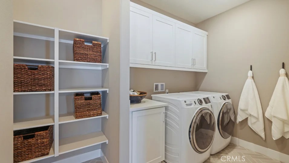 Ridgeview at Metro Heights - Residential