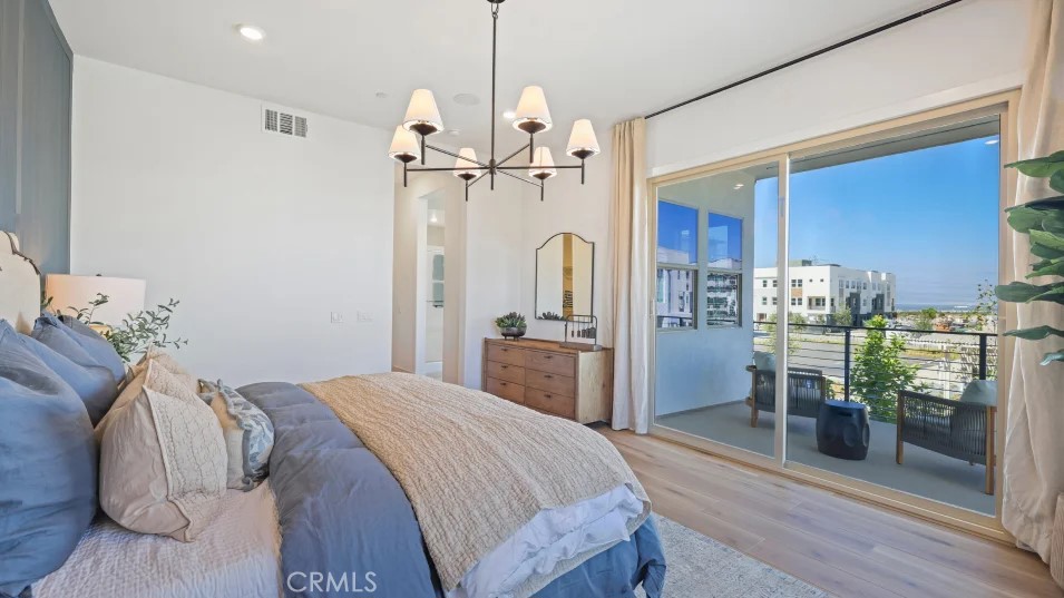 Ridgeview at Metro Heights - Residential