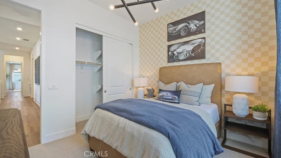 Ridgeview at Metro Heights - Residential