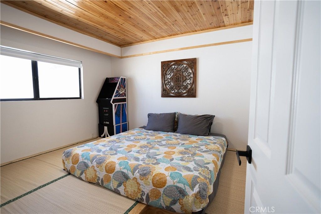 listing image 130720034316818622859