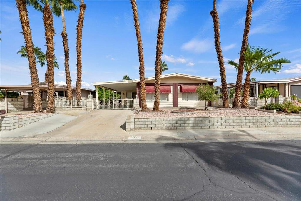 Palm Desert Greens - Manufactured In Park