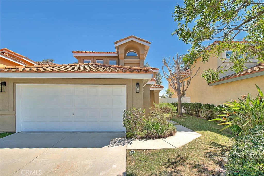 15681 Ladera Vista