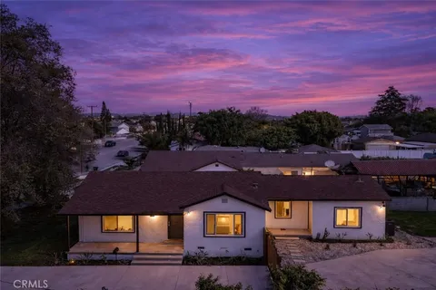 8172 Hazard Ave, Midway City, CA 92683 - MLS#: SW26053478