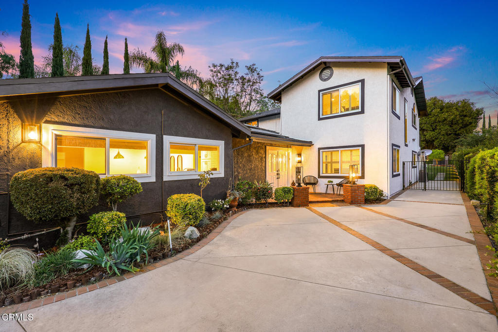 Properties 4 4754 Palm Drive
