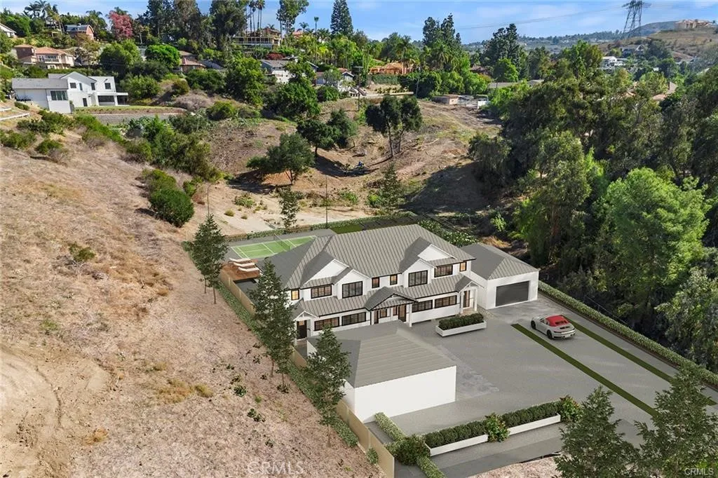 Anaheim Hills, California 92808, United States, ,Land,Pending,122674