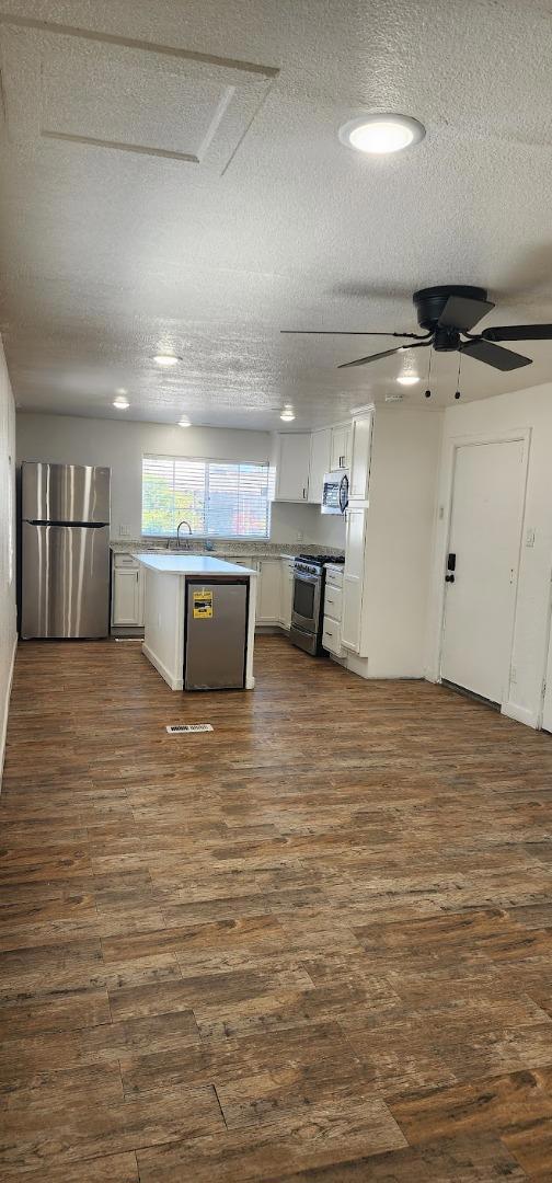 3499 E Bayshore Road 86