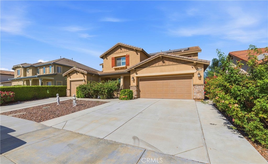 6111 Peregrine Drive
