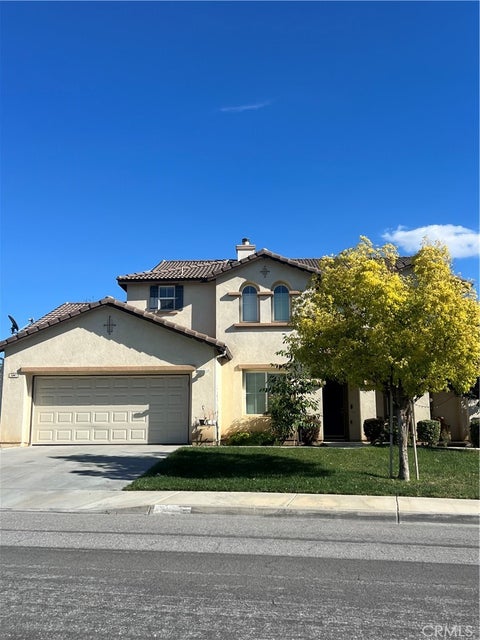 Photo of 14892 White Box LN, Moreno Valley, CA 92555 (MLS # SR26234606)