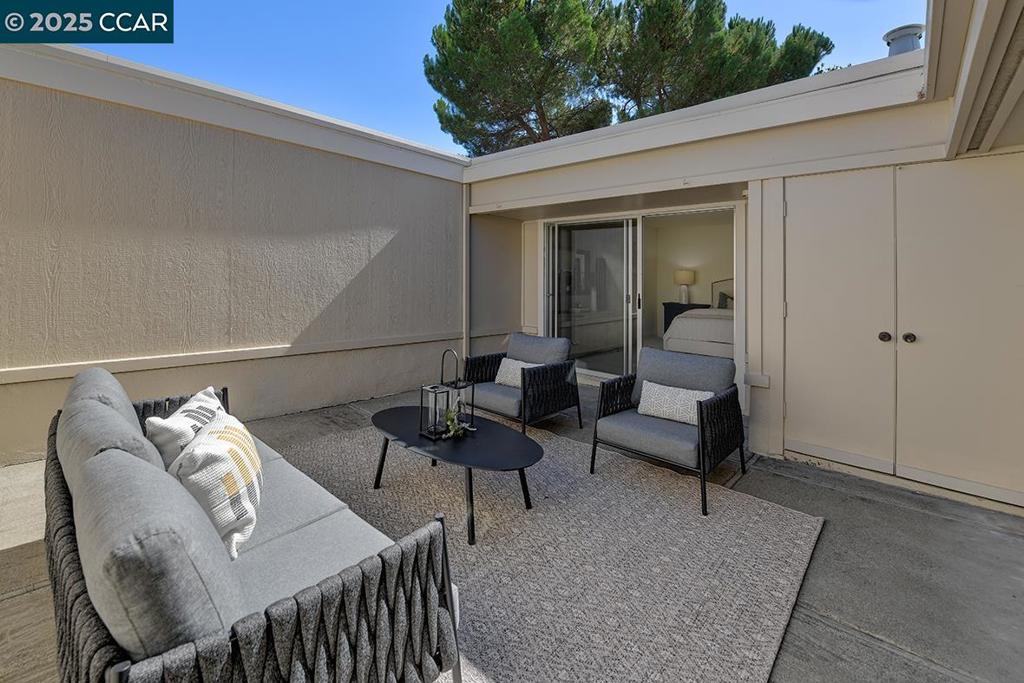ROSSMOOR - Residential