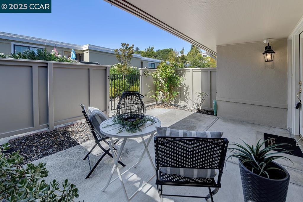 ROSSMOOR - Residential