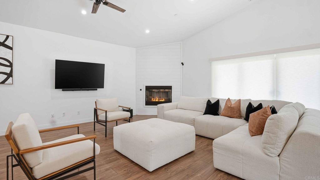 9391 Los Coches Road