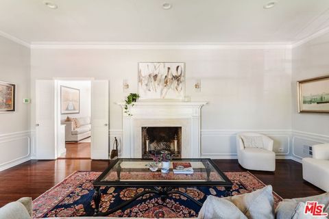 Photo of 12510 Hortense Street, Studio City, CA 91604 (MLS # 26684459)
