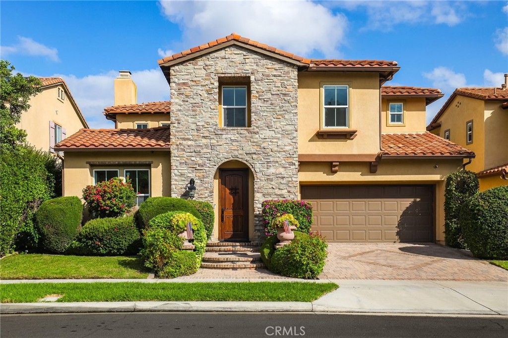Photo of 113 Bottlebrush, Irvine, CA 92603 (MLS # OC25222504)
